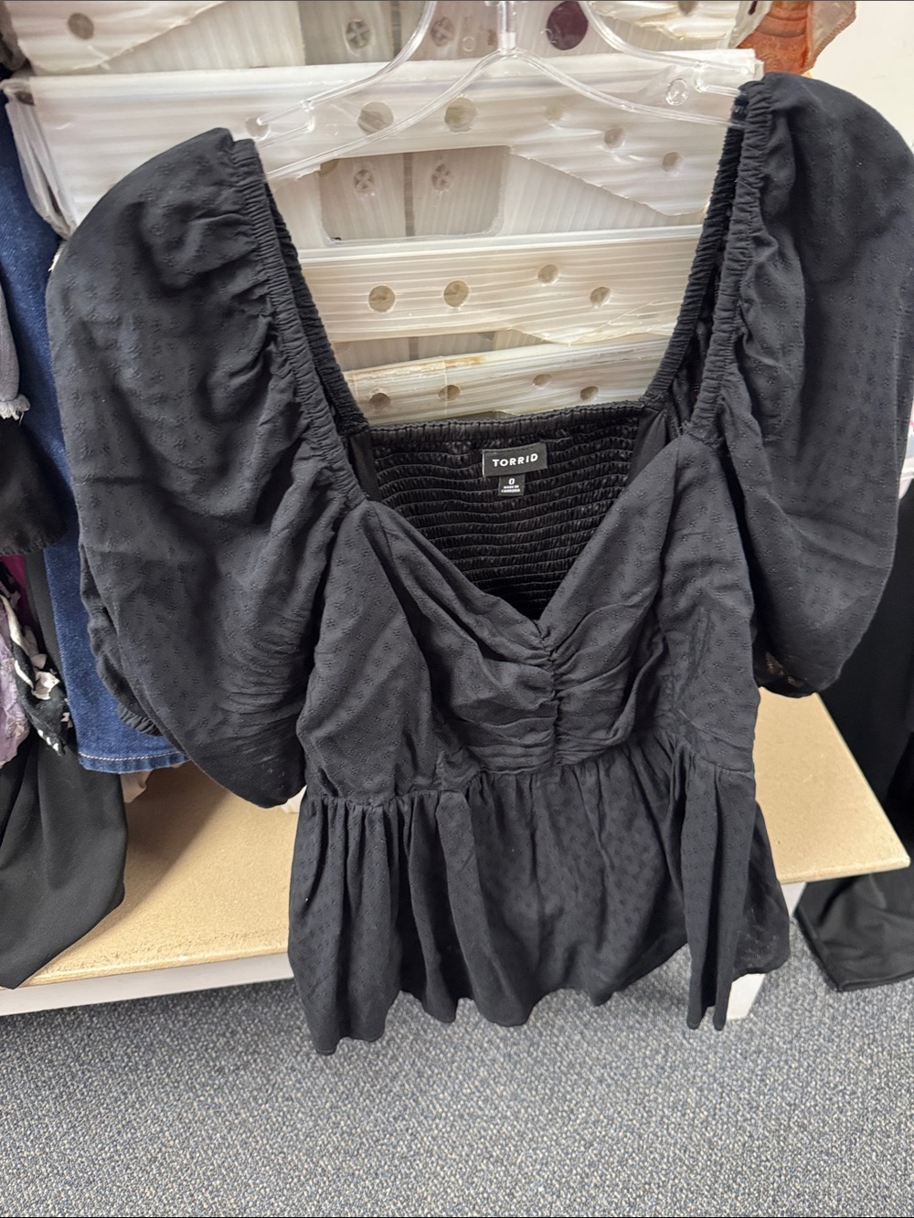 Torrid top size 0 // 080220